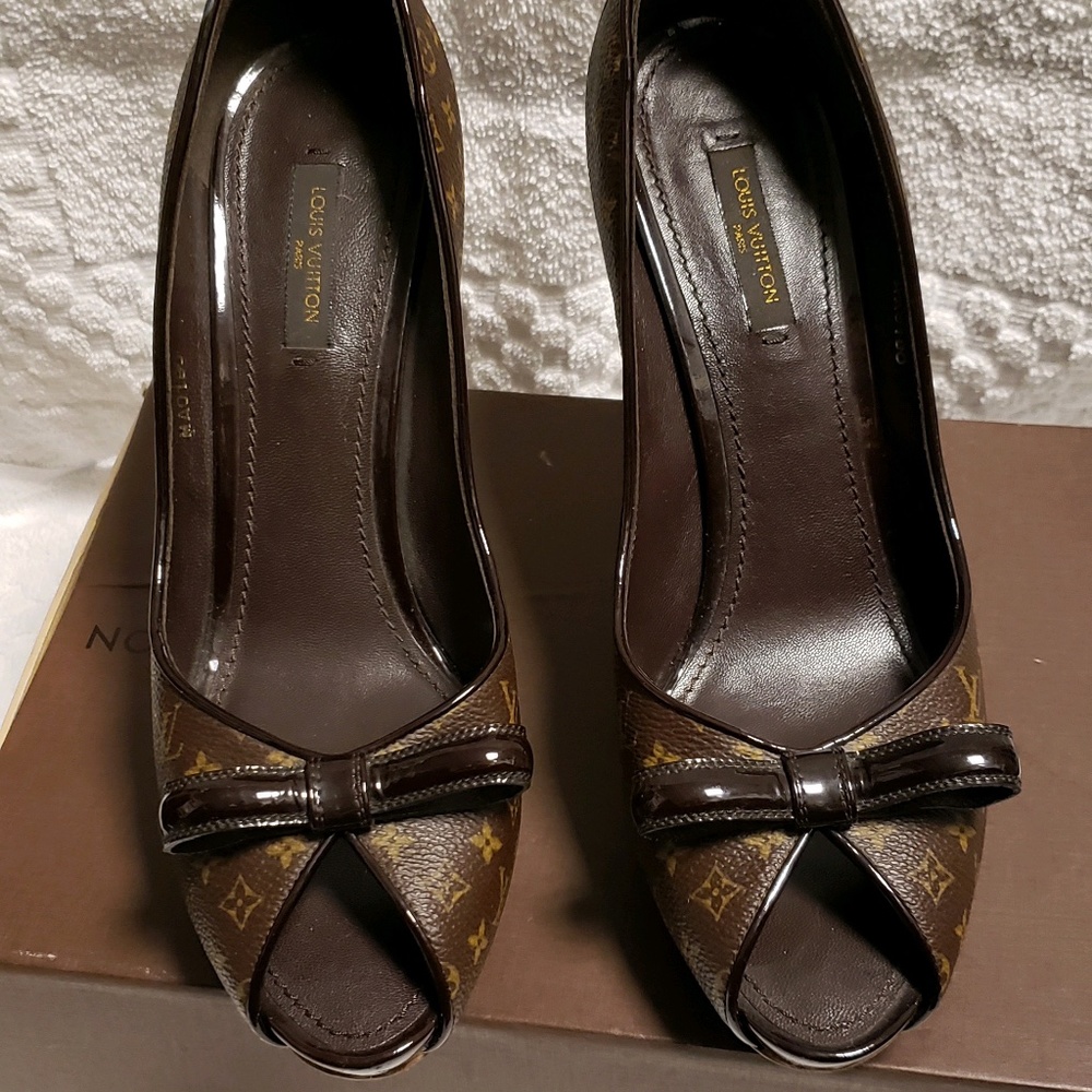 Louis Vuitton Monogram Peep-Toe Pumps -  38.5